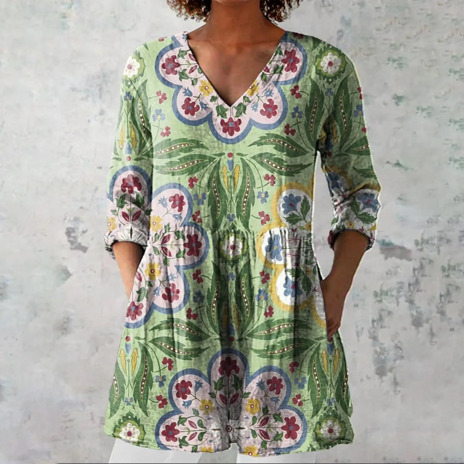 Womens Cotton Linen Tops 3/4 Sleeve V Neck Oversized T-Shirt Summer Casual Floral Gauze Blouses Dressy with Pockets